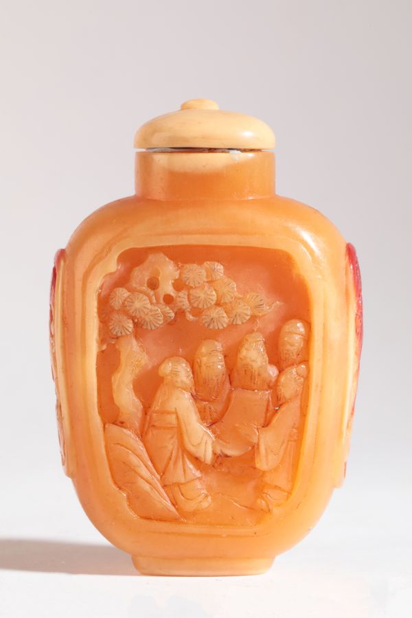 A CHINESE HORNBILL SNUFF BOTTLE