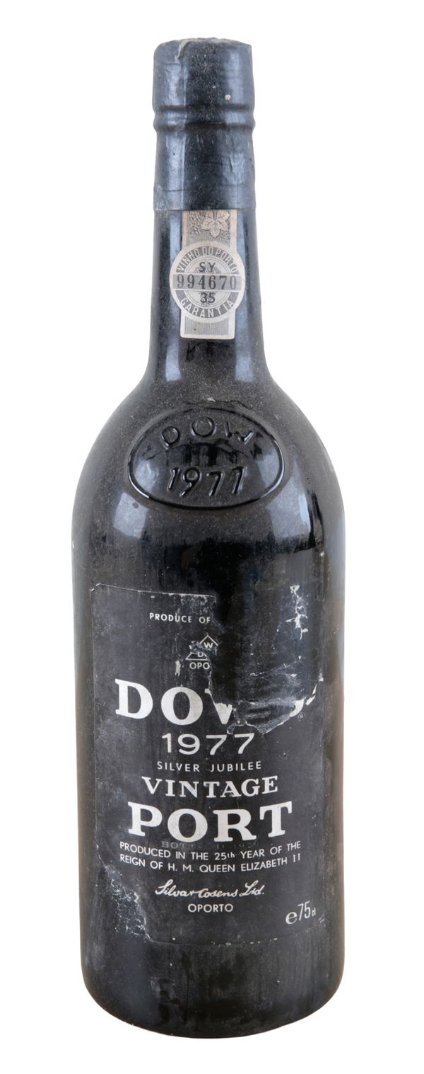 DOW'S SILVER JUBILEE VINTAGE PORT 1977