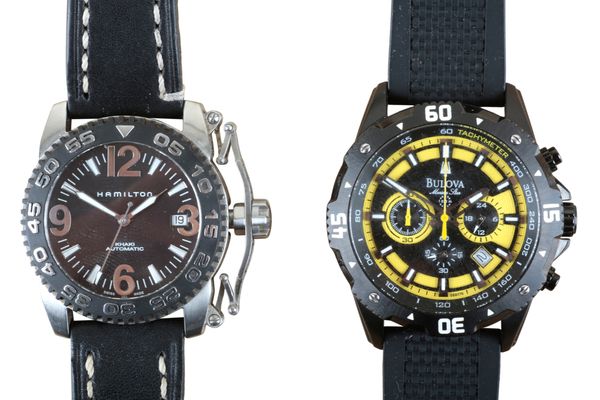 HAMILTON KHAKI: A STAINLESS STEEL WRISTWATCH