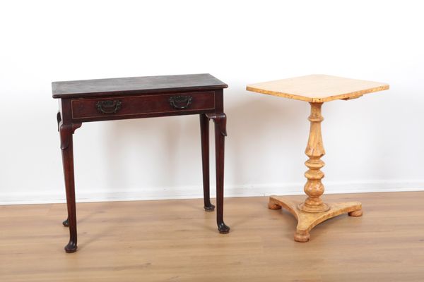 A GEORGE II MAHOGANY TEA TABLE