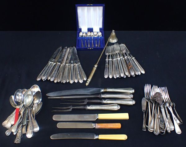 SHIPPING INTEREST: UNION CASTLE LINE, A COLLECTION OF CUTLERY