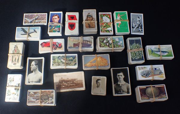 A COLLECTION OF CIGARETTE CARDS