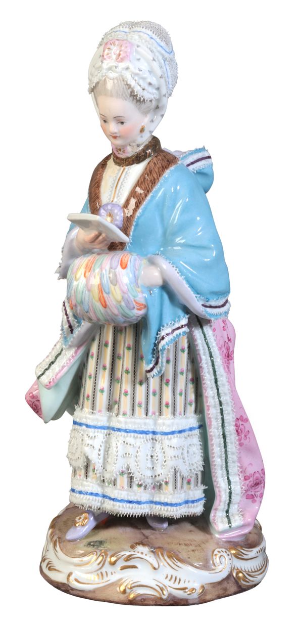 A MEISSEN PORCELAIN FIGURE OF A COURTLY LADY