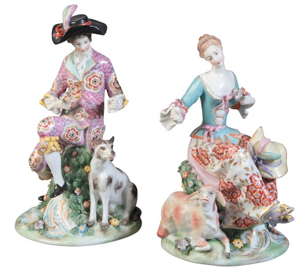 A PAIR OF CHELSEA GOLD ANCHOR PORCELAIN FIGURES