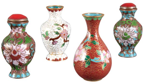 A PAIR OF CHINESE CLOISONNE SNUFF BOTTLES