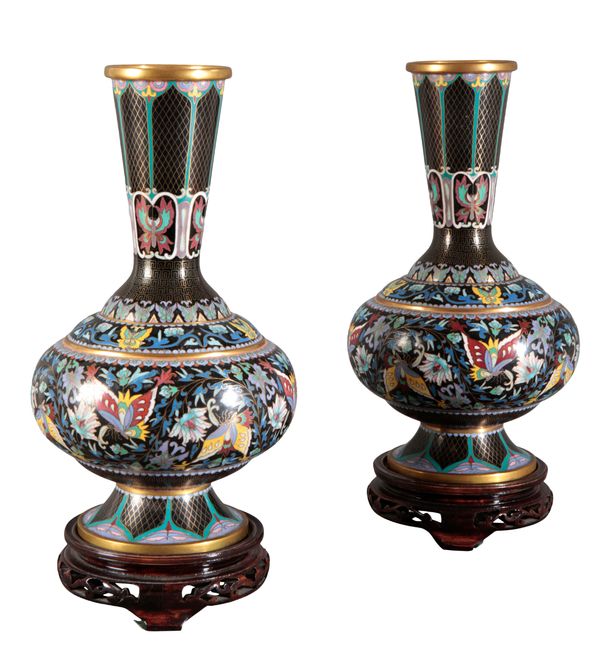 A PAIR OF CHINESE CLOISONNE VASES