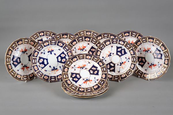 A ROYAL CROWN DERBY PORCELAIN IMARI PATTERN PART DESSERT SERVICE