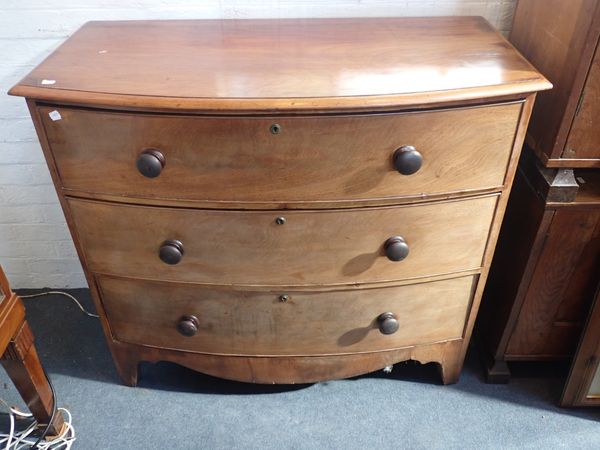 A 19th CENTURY MAHOGANY BOWFRONT CHEST OF DRAWERS