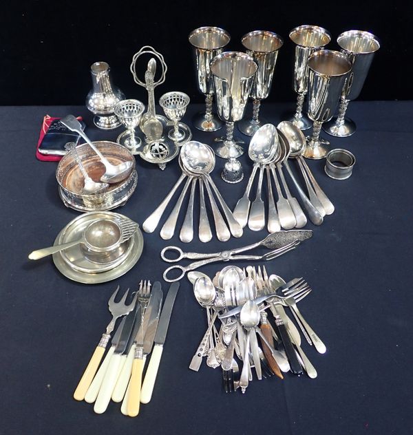 A QUANITY OF SILVER PLATED ITEMS