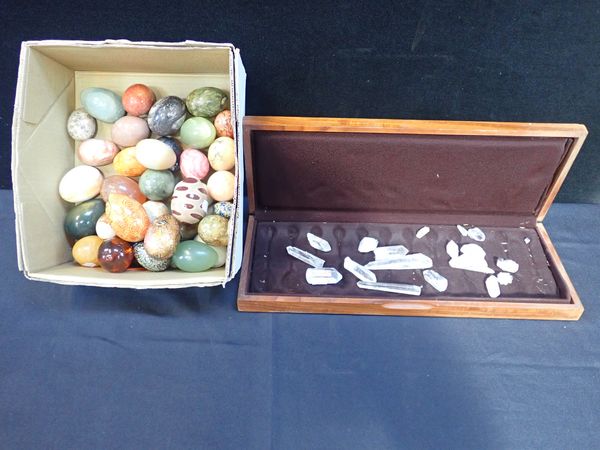 A COLLECTION OF HARDSTONE AND OTHER SPECIMEN DECORATIVE EGGS