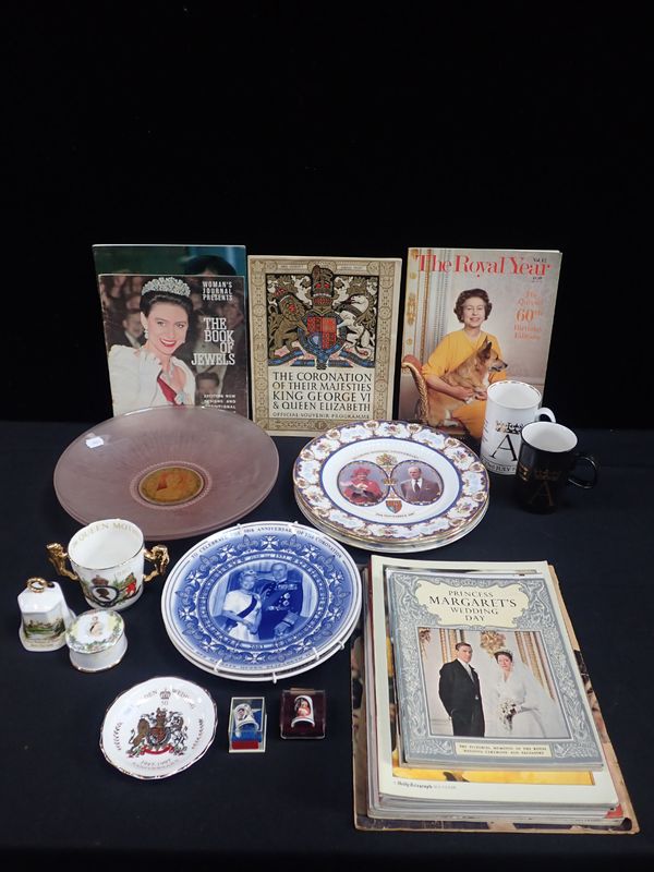 A COLLECTION OF ROYAL MEMORABILIA