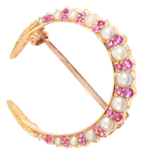 A RUBY AND PEARL CRESCENT BROOCH