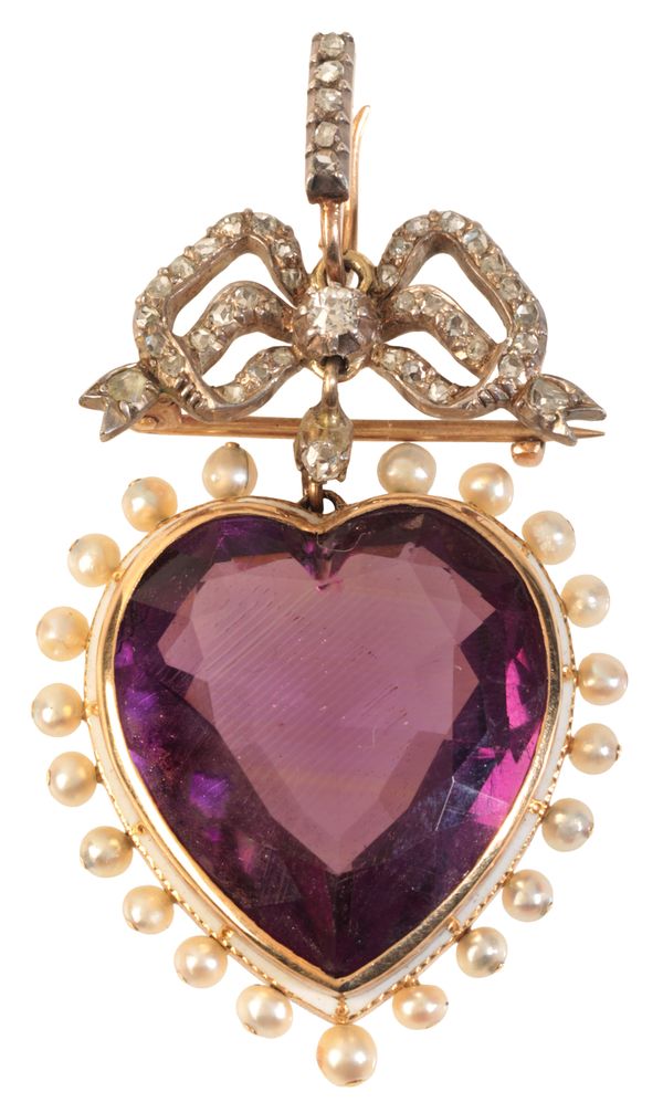 AN ANTIQUE AMETHYST AND DIAMOND HEART AND BOW PENDANT / BROOCH