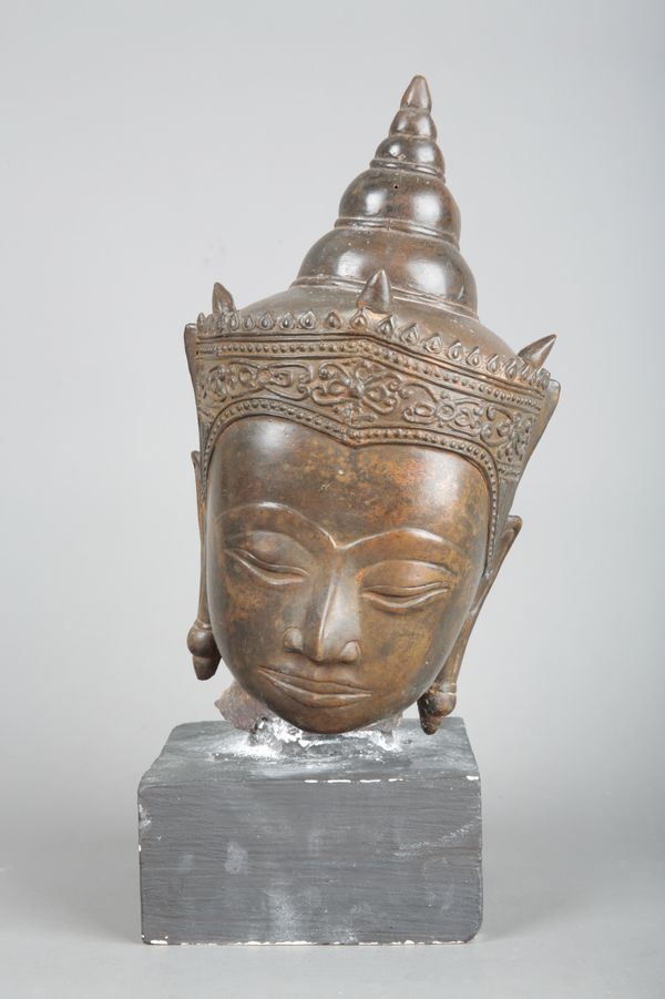 A THAI BRONZE BUDDHA HEAD