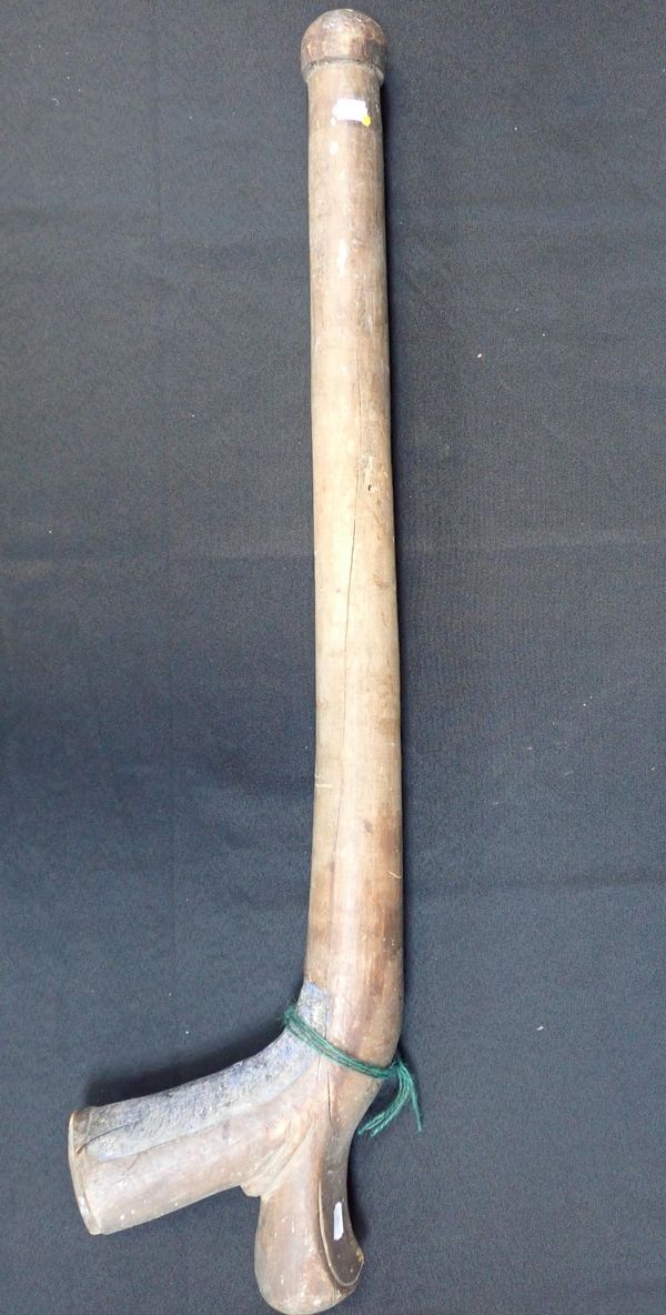 A POLYNESIAN 'GUNSTOCK' WAR CLUB OR KIAKAVO