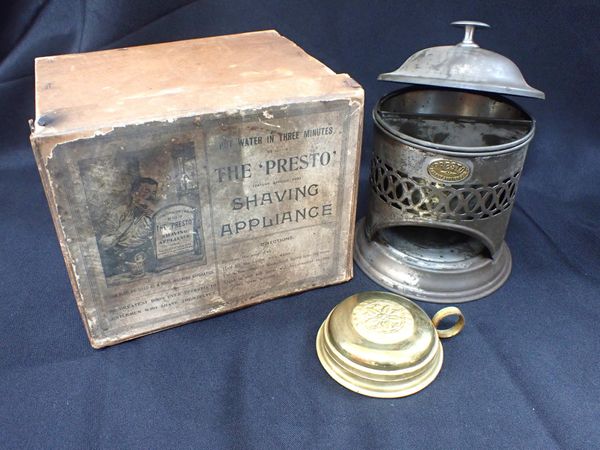 A CAMPAIGN SHAVING SET, 'THE PRESTO SHAVING APPLIANCE' IN ORIGINAL BOX