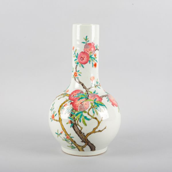 A CHINESE PORCELAIN FAMILLE ROSE VASE