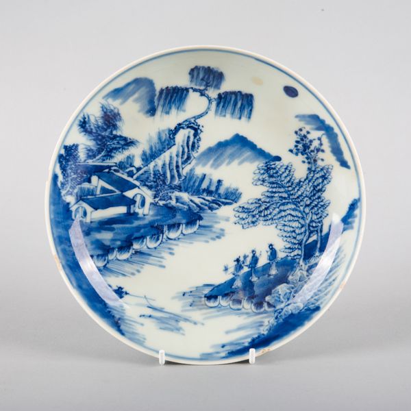 A CHINESE PORCELAIN BLUE AND WHITE LANDSCAPE DISH