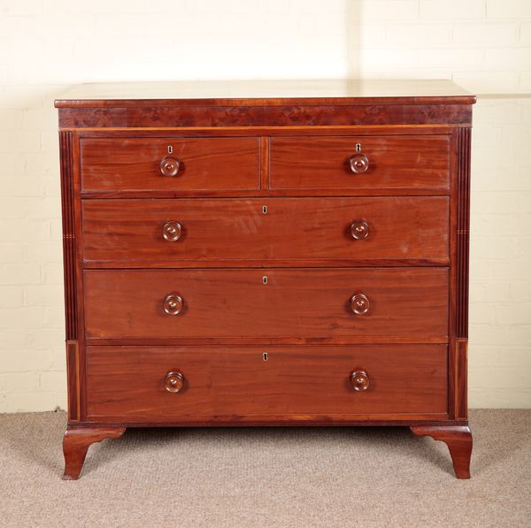 A VICTORIAN MAHOGANY CHEST OF DRAWERS