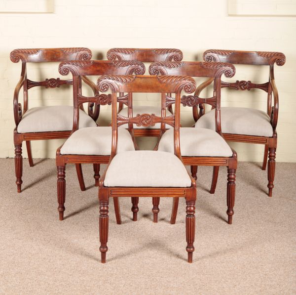 A SET OF SIX WILLIAM IV MAHOGANY DINING CHAIRS IN THE MANNER OF GILLOWS