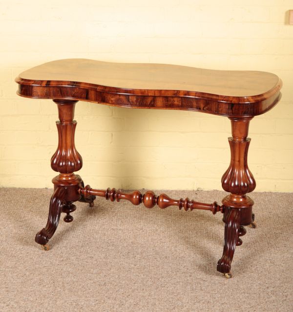 A VICTORIAN ROSEWOOD OCCASIONAL TABLE