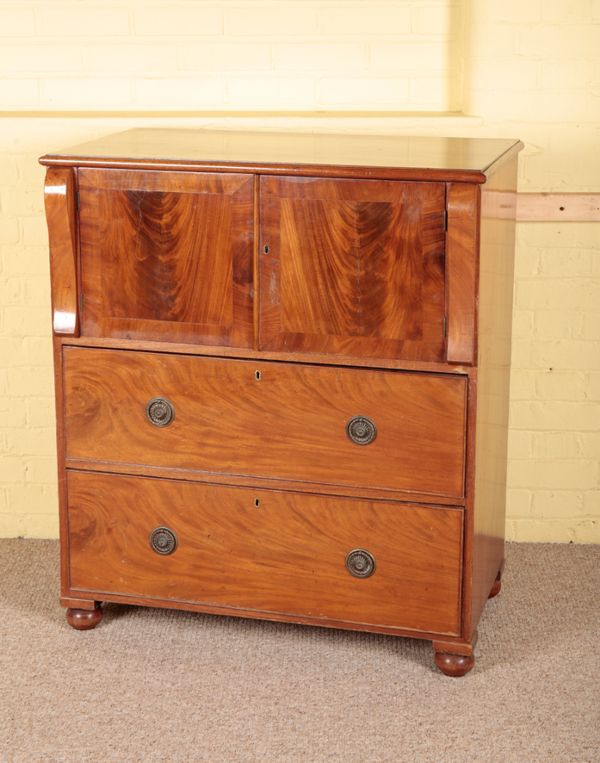 AN UNUSUAL VICTORIAN MAHOGANY CHEST