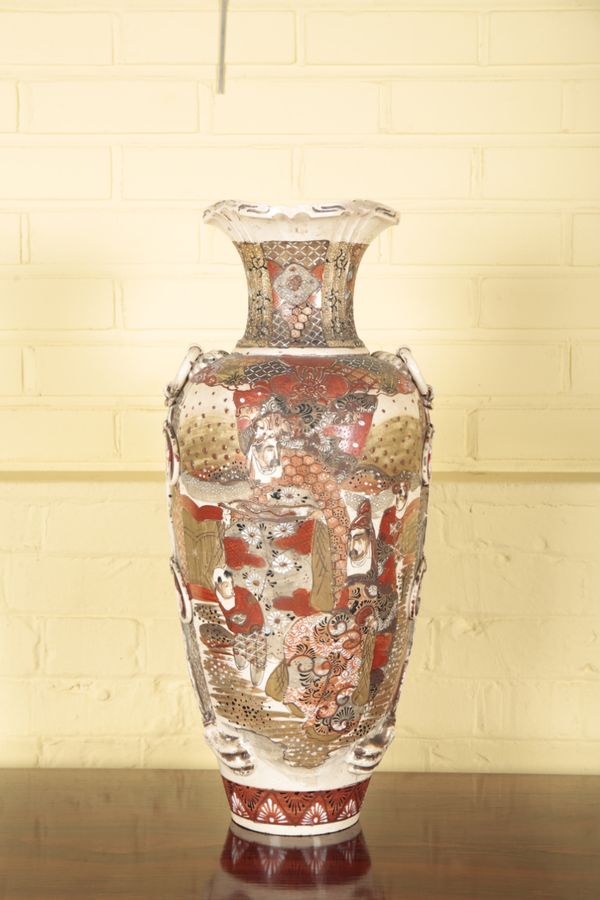 A JAPANESE PORCELAIN SATSUMA BALUSTER VASE