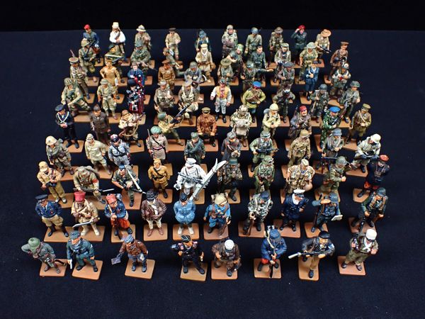 A COLLECTION OF DEL PRADO FIGURES