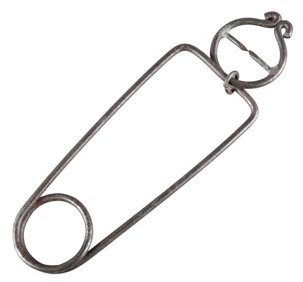 A VINTAGE ENGLISH EEL GRIPPER