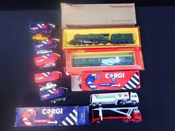 TRI-ANG HORNBY 00 FLYING SCOTSMAN LOCOMOTIVE R.850