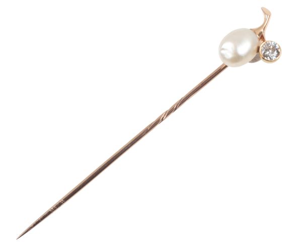 A PEARL AND DIAMOND STICK PIN