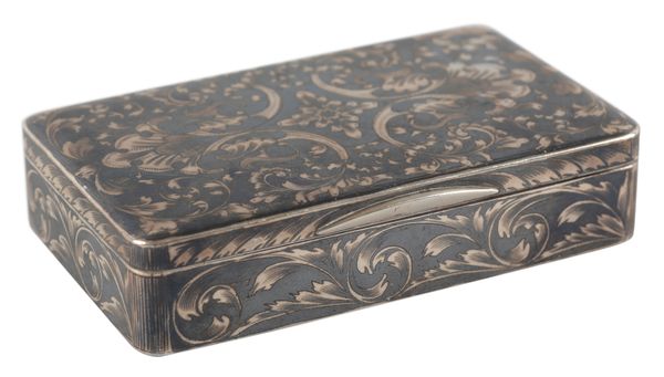 A RUSSIAN 84 STANDARD NIELLO SILVER SNUFF BOX