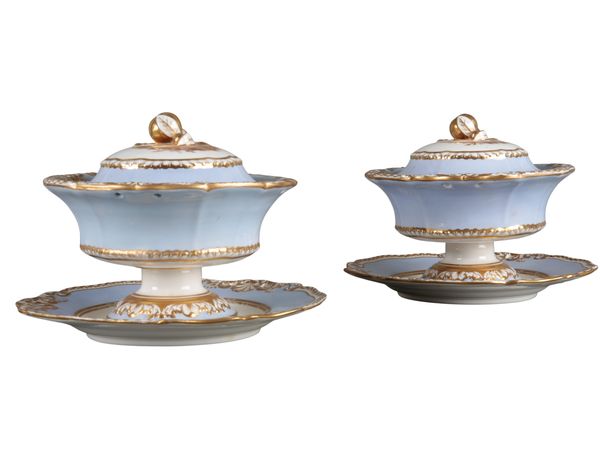A PAIR OF H & R DANIEL SECOND GADROON SHAPE CREAM BOWLS AND STANDS