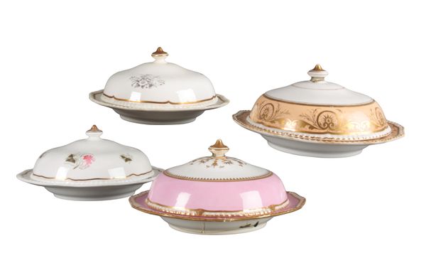 A GROUP OF FOUR H & R DANIEL MUFFIN DISHES