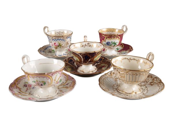 A GROUP OF FIVE H & R DANIEL SAVOY SHAPE CUPS AND SAUCERS