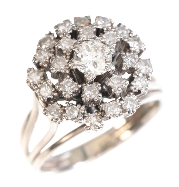 A DIAMOND CLUSTER RING