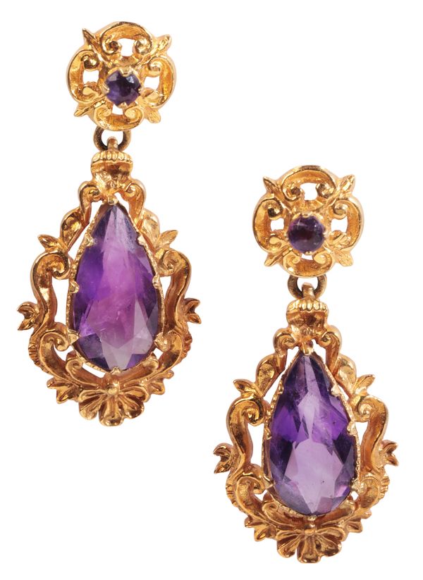 A PAIR OF AMETHYST DROP EARRINGS