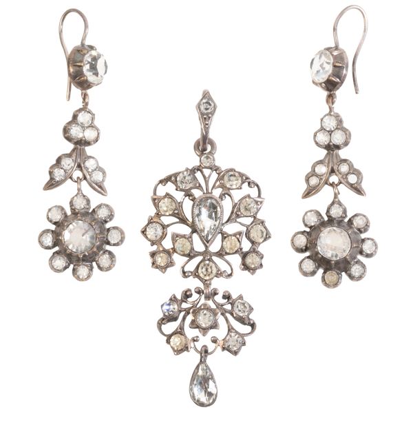 A PASTE PENDANT AND EARRINGS SUITE