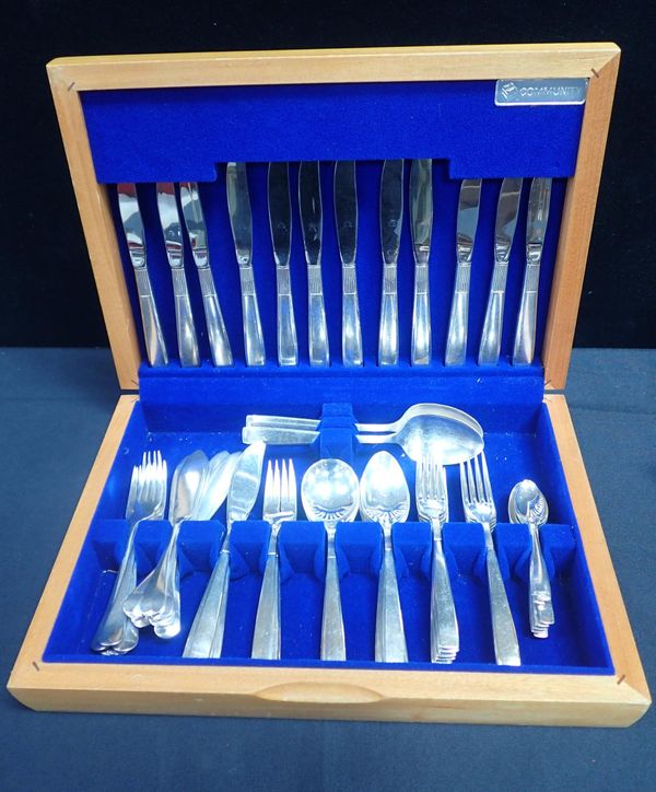 PLATED CUTLERY CANTEEN