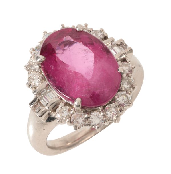 A PINK TOURMALINE AND DIAMOND CLUSTER RING