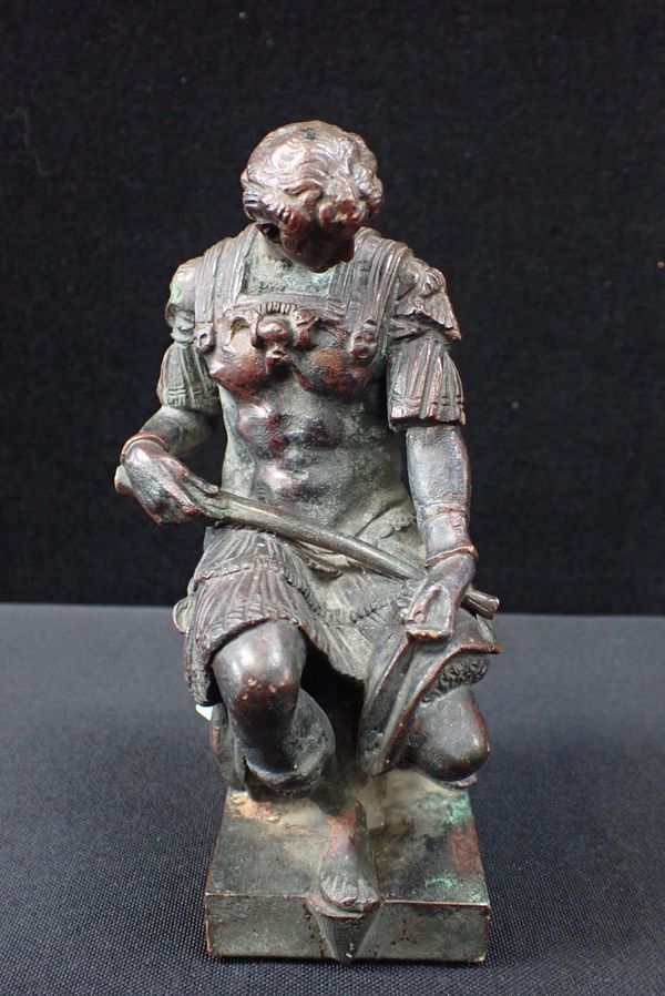 A GRAND TOUR STYLE BRONZE FIGURE OF A ROMAN EMPEROR