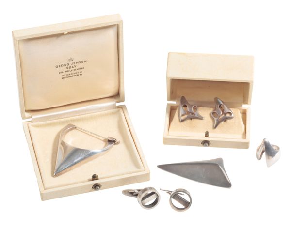 A COLLECTION OF GEORG JENSEN JEWELLERY