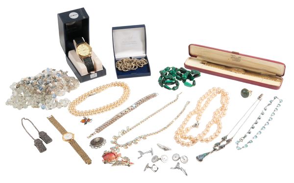 A COLLECTION OF COSTUME JEWELLERY