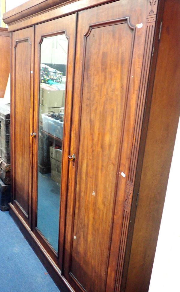 A VICTORIAN MAHOGANY TRIPLE WARDROBE