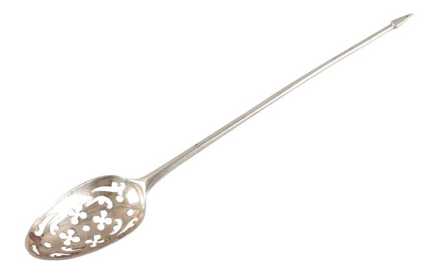 A GEORGE III SILVER MOTE SPOON