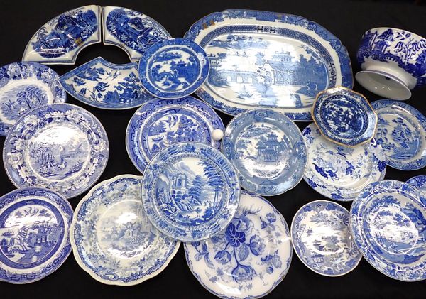 A QUANTITY OF 19th CENTURY BLUE AND WHITE TRANSFER WARE