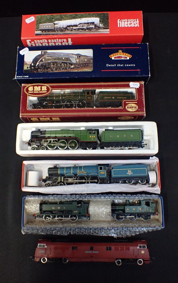 A COLLECTION OF 00 GAUGE LOCOMOTIVES