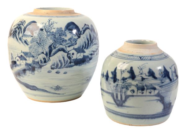 A CHINESE PORCELAIN BLUE AND WHITE GINGER JAR