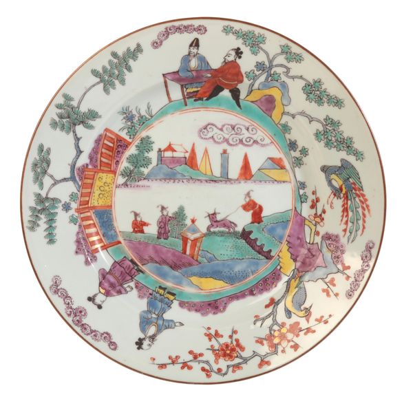 AN UNUSUAL CHINESE EXPORT PORCELAIN PLATE