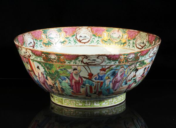 A CHINESE PORCELAIN FAMILLE ROSE PUNCH BOWL